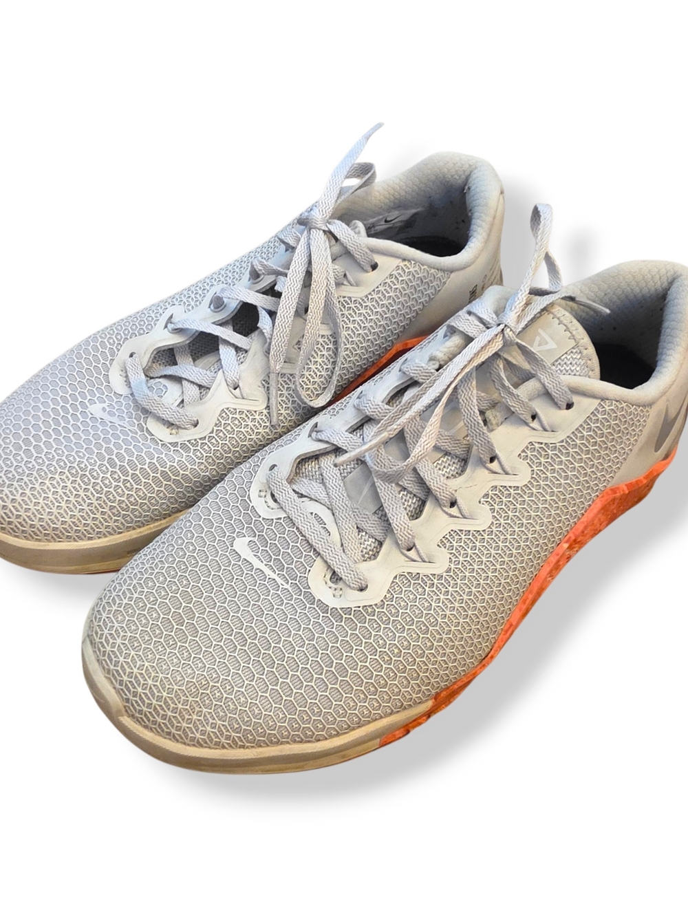 Nike Womens Metcon 5 AO2982-004 Gray Running Shoes Sneakers Size 8.5